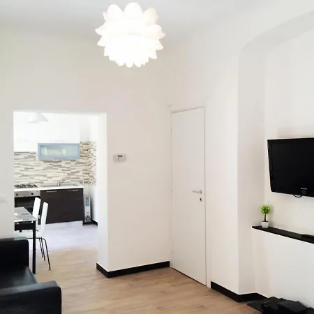 Apartment Stazione Principe Miramare